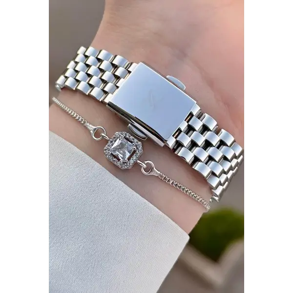 Daniel Klein DKISTE1018 Gümüş Renk Hediye Paketli Kadın Kol Saati ve Bileklik