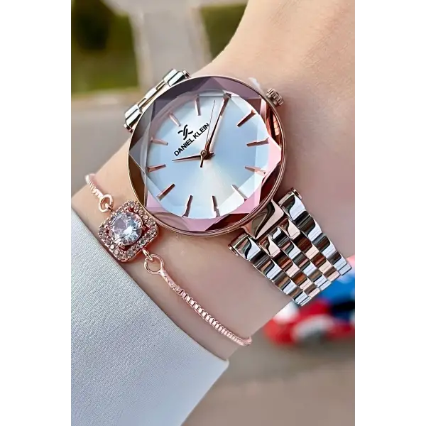 Daniel Klein DKISTE1017 Rose Gümüş Renk Hediye Paketli Kadın Kol Saati ve Bileklik