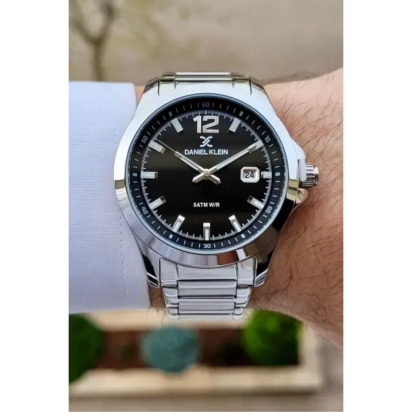 Daniel Klein DKISTE1056 Kadranı Siyah Kordonu Gümüş Renk Hediye Paketli İç Göstergeleri Aktif Erkek Kol Saati