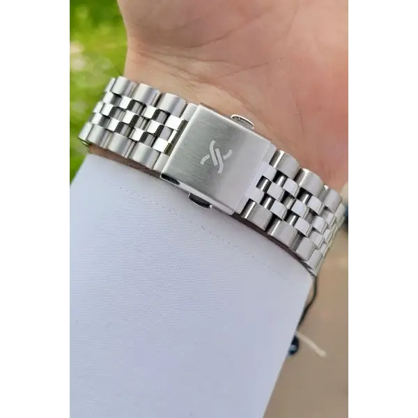 Daniel Klein DKISTE1126 Kadranı Lacivert Kordonu Gümüş Renk Hediye Paketli Erkek Kol Saati