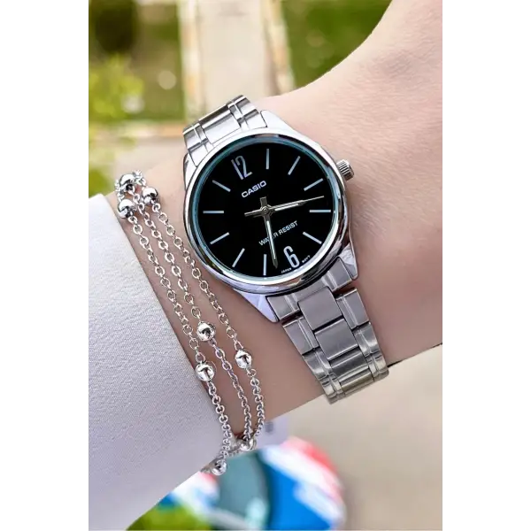 Casio CSISTE18 Kadranı Siyah Kordonu Gümüş Renk Hediye Paketli Kadın Kol Saati