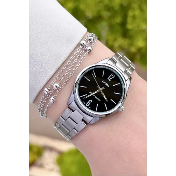 Casio CSISTE18 Kadranı Siyah Kordonu Gümüş Renk Hediye Paketli Kadın Kol Saati