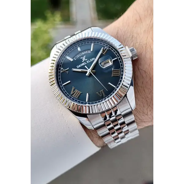 Daniel Klein DK1ISTE1126 Kadranı Lacivert Kordonu Gümüş Renk Hediye Paketli Erkek Kol Saati
