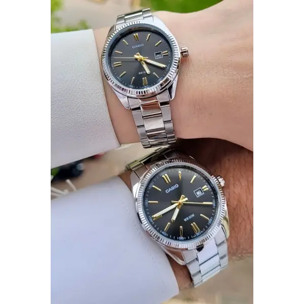 Casio CSISTE31 Kadranı Füme Kordonu Gümüş Renk Takvimli Hediye Paketli Sevgili Çift İki Kol Saati