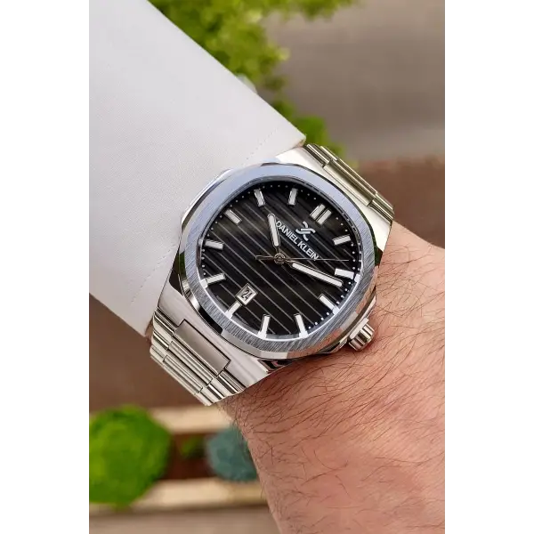 Daniel Klein DKISTE1171 Kadranı Siyah Kordonu Gümüş Renk Hediye Paketli Takvimli Erkek Kol Saati