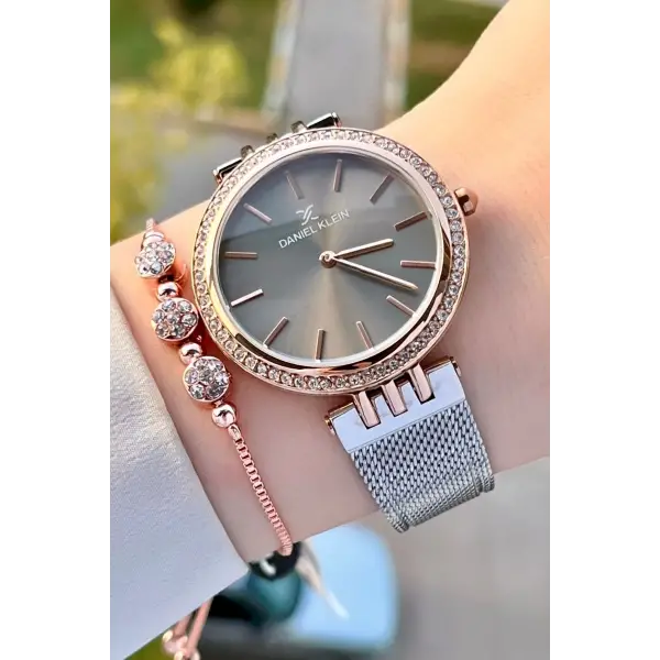 Daniel Klein DKISTE1223 Kasası Rose Kordonu Gümüş Renk Hediye Paketli Kadın Kol Saati ve Bileklik