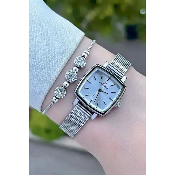 Daniel Klein DKISTE1218 Gümüş Renk Hediye Paketli Kadın Kadın Kol Saati ve Bileklik