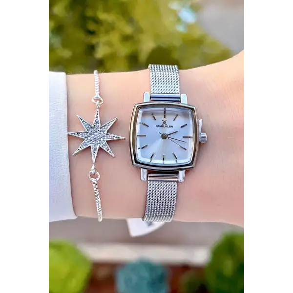 Daniel Klein DKISTE1218 Gümüş Renk Hediye Paketli Kadın Kadın Kol Saati ve Bileklik