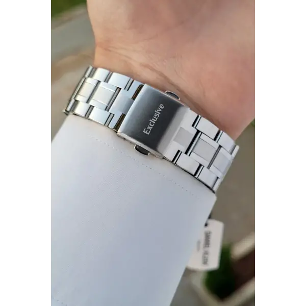 Daniel Klein DKISTE1235 Kadranı Lacivert Kordonu Gümüş Renk İç Göstergeleri Aktif Erkek Kol Saati