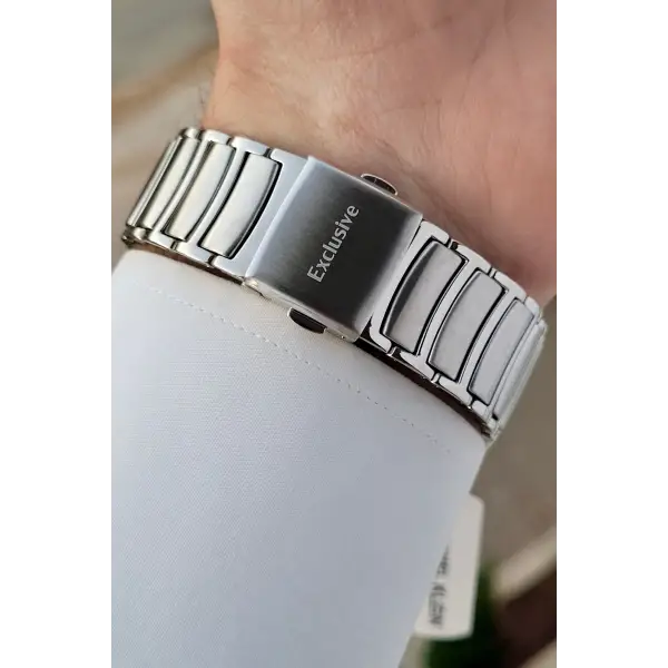 Daniel Klein DKISTE1236 Kadranı Siyah Kordonu Gümüş Renk İç Göstergeleri Aktif Hediye Paketli Erkek Kol Saati