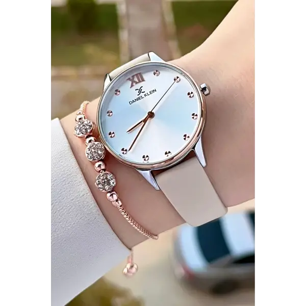 Daniel Klein DKISTE1328 Kasası Rose Gümüş Kordonu Krem Renk Hediye Paketli Kadın Kol Saati ve Bileklik