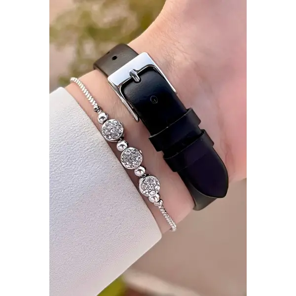 Daniel Klein DKISTE1324 Kasası Gümüş Kordonu Siyah Renk Hediye Paketli Kadın Kol Saati ve Bileklik