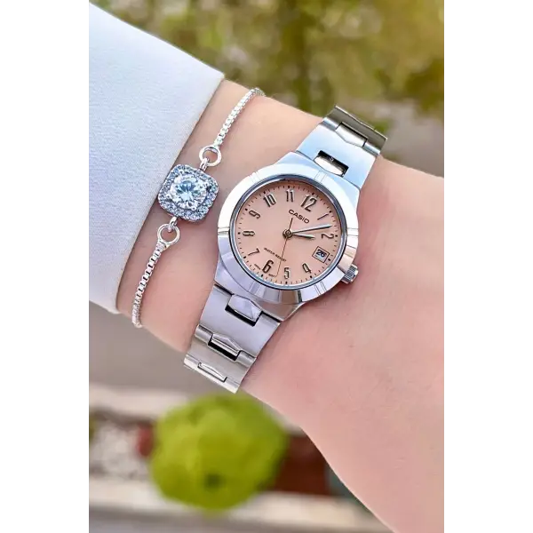 Casio CSISTE90 Kadranı Pudra Kordonu Gümüş Renk Hediye Paketli Kadın Kol Saati