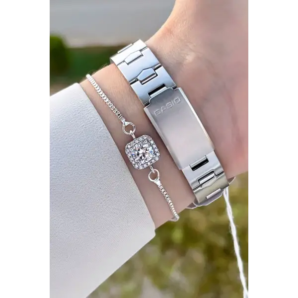 Casio CSISTE90 Kadranı Pudra Kordonu Gümüş Renk Hediye Paketli Kadın Kol Saati