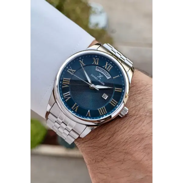 Daniel Klein DKISTE1308 Kadranı Lacivert Kordonu Gümüş Renk Takvim ve Gün Fonksiyonlu Hediye Paketli Erkek Kol Saati