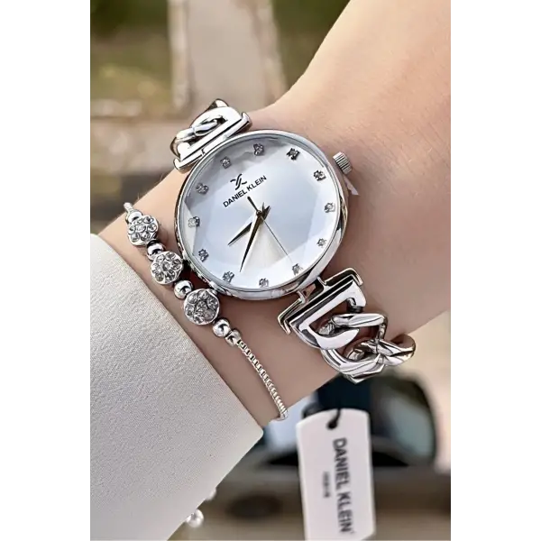 Daniel Klein DKISTE1336 Gümüş Renk Hediye Paketli Kadın Kol Saati ve Bileklik