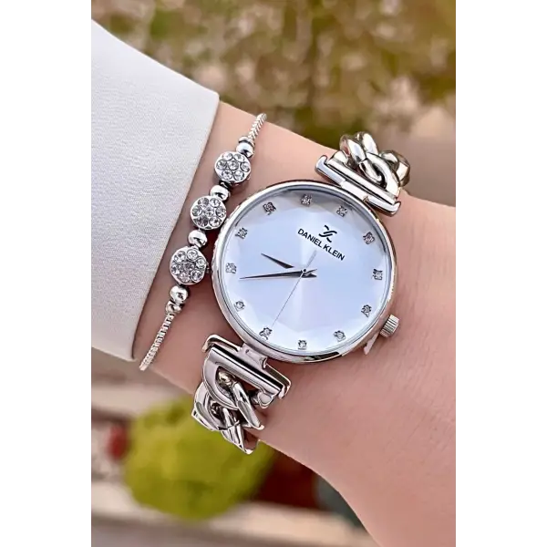 Daniel Klein DKISTE1336 Gümüş Renk Hediye Paketli Kadın Kol Saati ve Bileklik