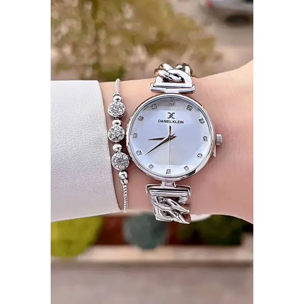Daniel Klein DKISTE1336 Gümüş Renk Hediye Paketli Kadın Kol Saati ve Bileklik