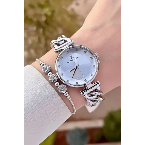 Daniel Klein DKISTE1336 Gümüş Renk Hediye Paketli Kadın Kol Saati ve Bileklik