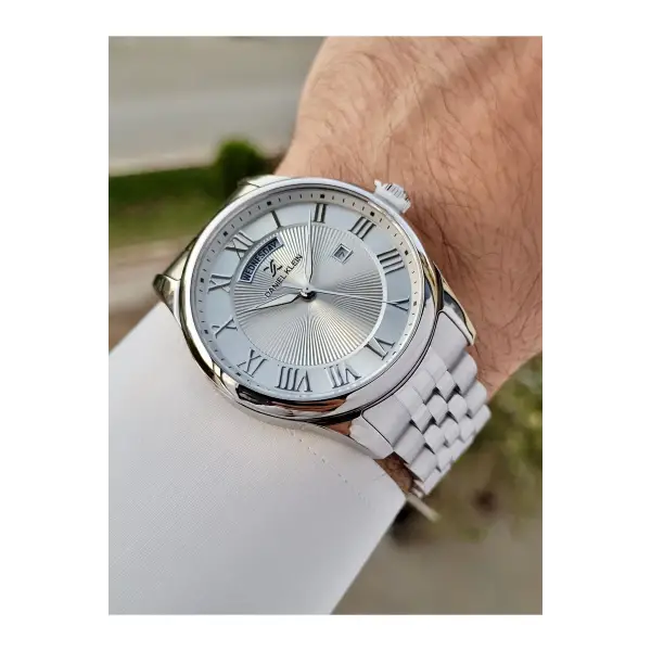 Daniel Klein DKISTE1307 Gümüş Renk Takvim ve Gün Fonksiyonlu Hediye Paketli Erkek Kol Saati