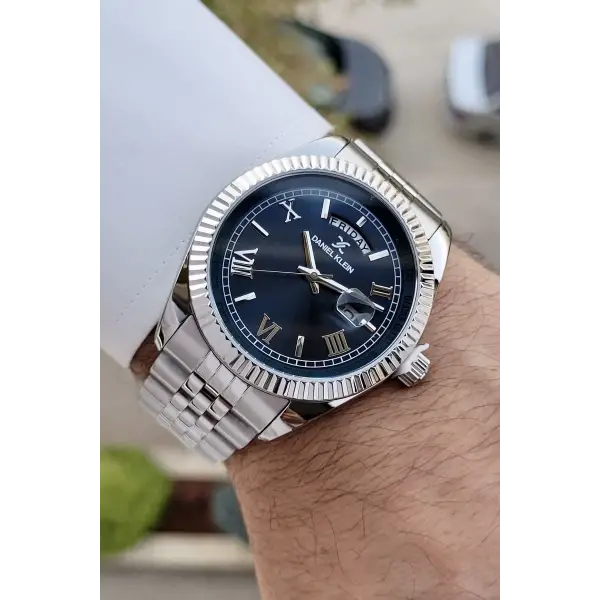 Daniel Klein DKISTE1303 Kadranı Lacivert Kordonu Gümüş Renk Takvim ve Gün Fonksiyonlu Erkek Kol Saati