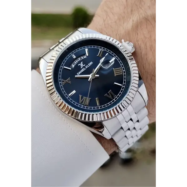 Daniel Klein DKISTE1303 Kadranı Lacivert Kordonu Gümüş Renk Takvim ve Gün Fonksiyonlu Erkek Kol Saati