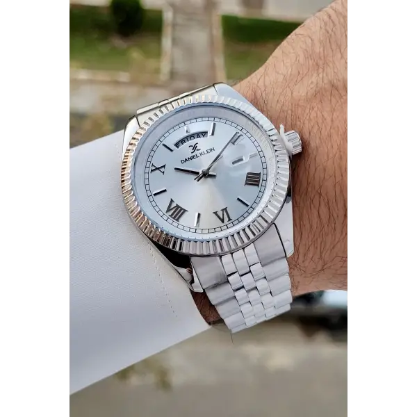 Daniel Klein DKISTE1301 Gümüş Renk Takvim ve Gün Fonksiyonlu Erkek Kol Saati