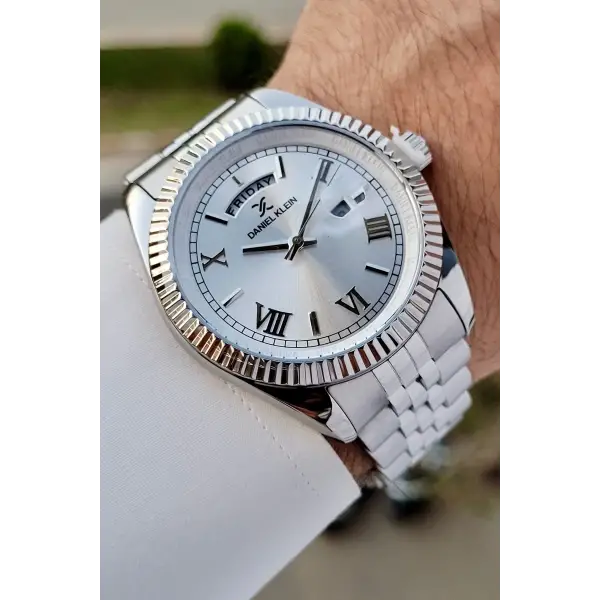 Daniel Klein DKISTE1301 Gümüş Renk Takvim ve Gün Fonksiyonlu Erkek Kol Saati