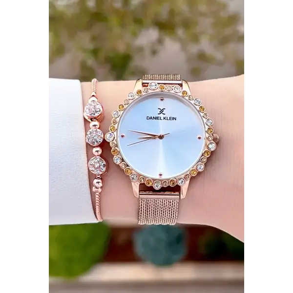 Daniel Klein DKISTE1411 Rose Renk Hediye Paketli Kadın Kol Saati Ve Bileklik
