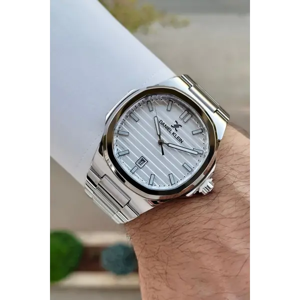 Daniel Klein DKISTE1399 Kadranı ve Kordonu Gümüş Renk Hediye Paketli Takvimli Erkek Kol Saati