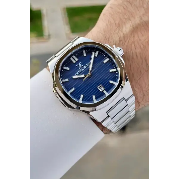 Daniel Klein DKISTE1393 Kadranı Lacivert Kordonu Gümüş Renk Hediye Paketli Takvimli Erkek Kol Saati