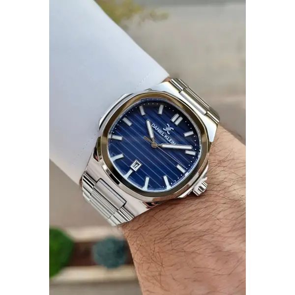 Daniel Klein DKISTE1393 Kadranı Lacivert Kordonu Gümüş Renk Hediye Paketli Takvimli Erkek Kol Saati