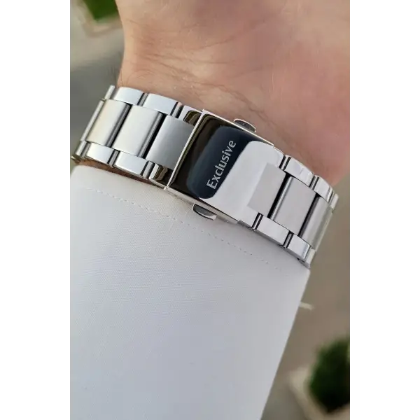 Daniel Klein DKISTE1391 Kadranı Lacivert Kordonu Gümüş Renk Hediye Paketli Takvimli Erkek Kol Saati