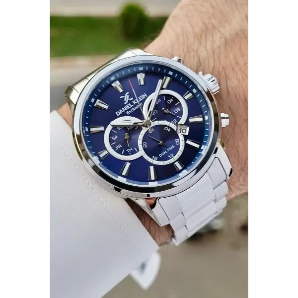 Daniel Klein DKISTE1390 Göstergeleri Aktif Kadranı Lacivert Kordonu Gümüş Renk Hediye Paketli Erkek Kol Saati