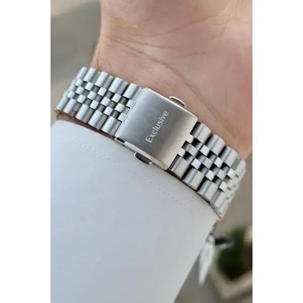 Daniel Klein DKISTE1427 Kadranı Siyah Kordonu Gümüş Renk Göstergeli Erkek Kol Saati