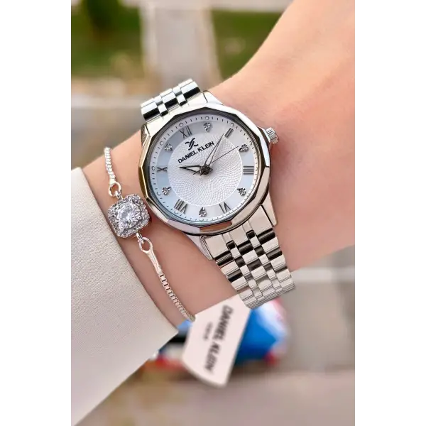 Daniel Klein DKISTE1481 Gümüş Renk Kesme Camlı Kadın Kol Saati ve Bileklik