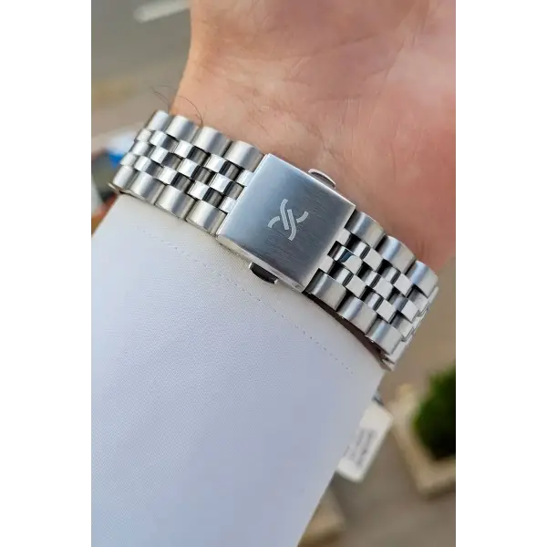 Daniel Klein DKISTE1462 Kadranı Siyah Kordonu Gümüş Renk Erkek Kol Saati