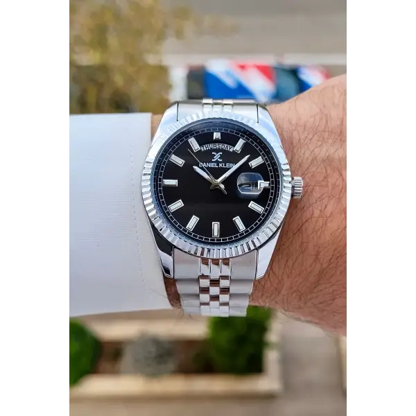 Daniel Klein DKISTE1457 Kadranı Siyah Kordonu Gümüş Renk Fonksiyonlu Klipsli Erkek Kol Saati