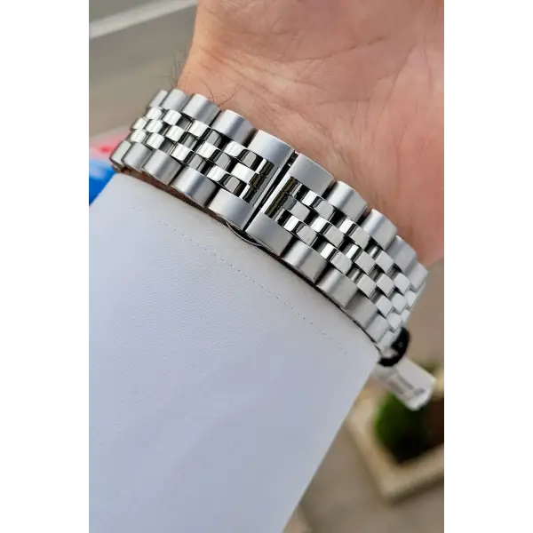 Daniel Klein DKISTE1457 Kadranı Siyah Kordonu Gümüş Renk Fonksiyonlu Klipsli Erkek Kol Saati