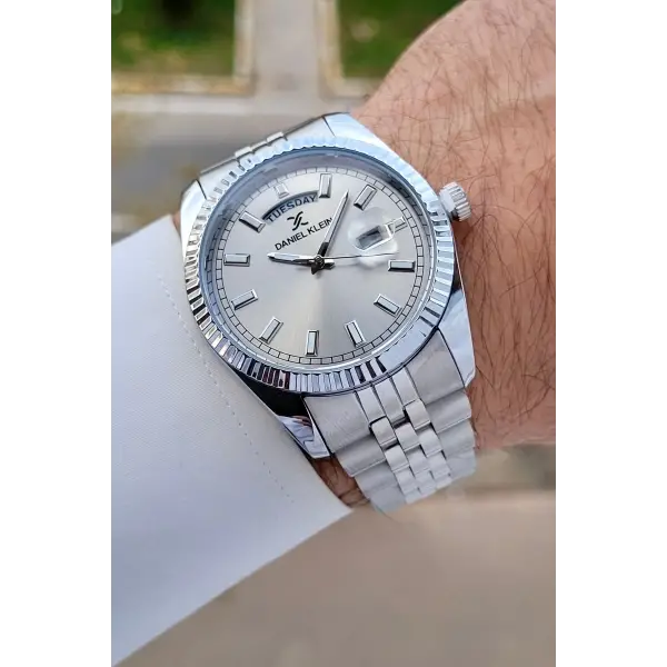 Daniel Klein DKISTE1456 Gümüş Renk Fonksiyonlu Klipsli Erkek Kol Saati