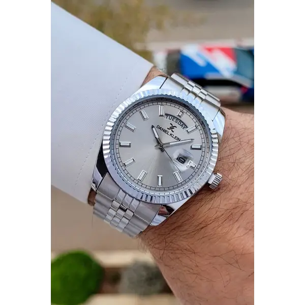 Daniel Klein DKISTE1456 Gümüş Renk Fonksiyonlu Klipsli Erkek Kol Saati