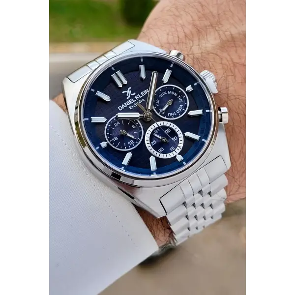 Daniel Klein DKISTE1463 Kadranı Lacivert Kordonu Gümüş Renk İç Göstergeleri Aktif Erkek Kol Saati