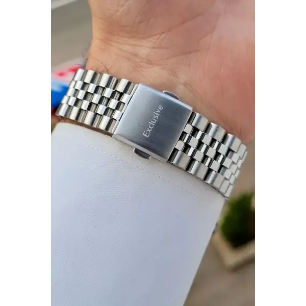 Daniel Klein DKISTE1463 Kadranı Lacivert Kordonu Gümüş Renk İç Göstergeleri Aktif Erkek Kol Saati