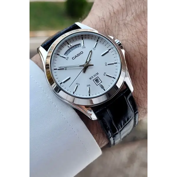 Casio CSISTE193 Kadranı Metalik Kordonu Siyah Renk 2 Yıl Garantili Erkek Kol Saati