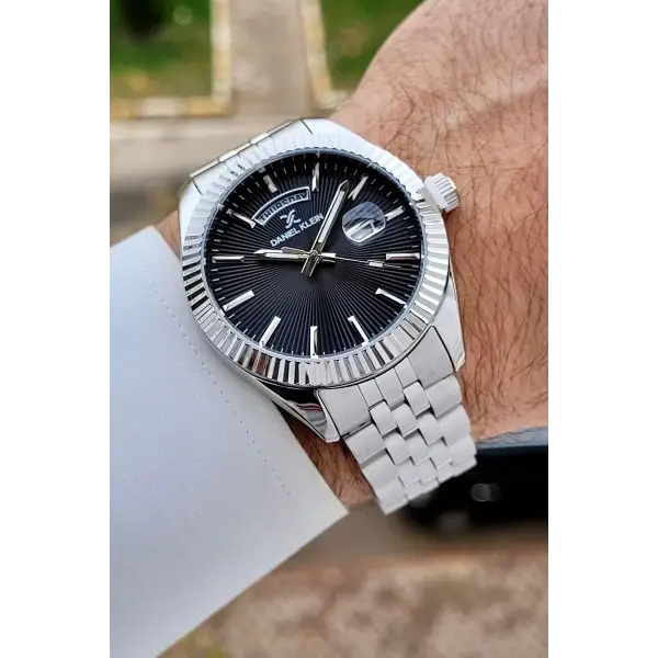 Daniel Klein DKISTE1474 Kadranı Siyah Kordonu Gümüş Renk Erkek Kol Saati