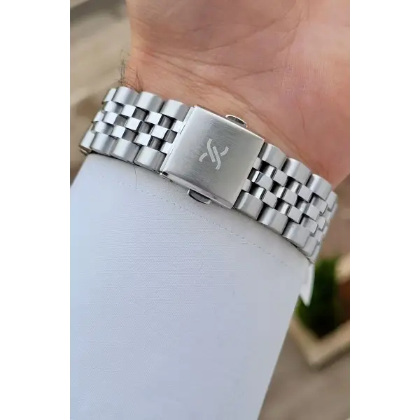 Daniel Klein DKISTE1474 Kadranı Siyah Kordonu Gümüş Renk Erkek Kol Saati