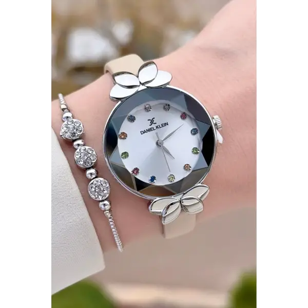 Daniel Klein DKISTE1535 Kasası Gümüş Kordonu Bej Renk Kadın Kol Saati Ve Bileklik