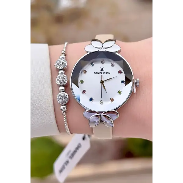 Daniel Klein DKISTE1535 Kasası Gümüş Kordonu Bej Renk Kadın Kol Saati Ve Bileklik