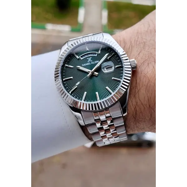Kadranı Yeşil Kordonu Gümüş Renk 42 mm Fonksiyonlu Erkek Kol Saati