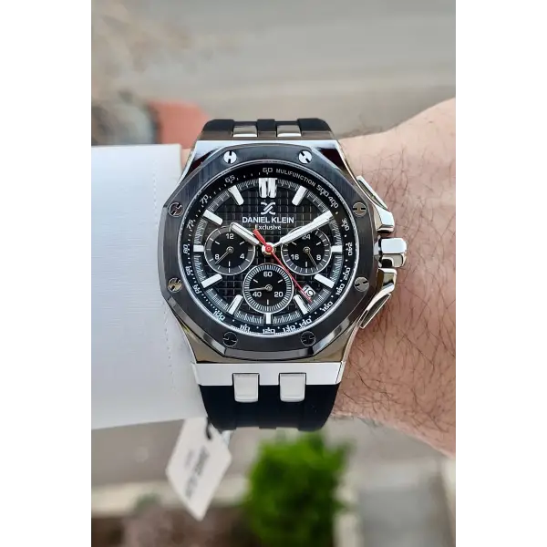 Daniel Klein DKISTE1594 Kasası Gümüş Kordonu Siyah Renk Göstergeleri Aktif Erkek Kol Saati